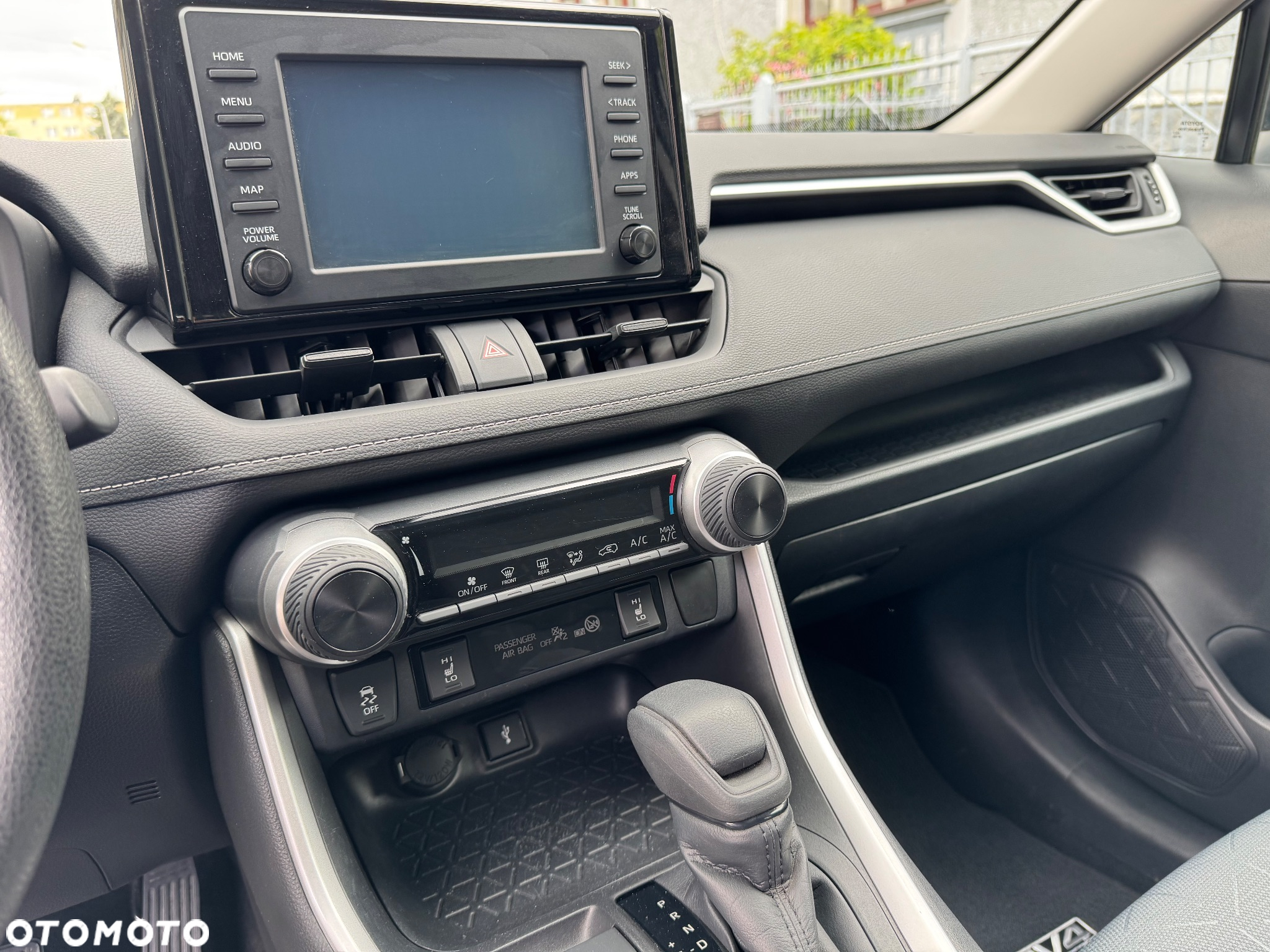 Toyota RAV4 - 21