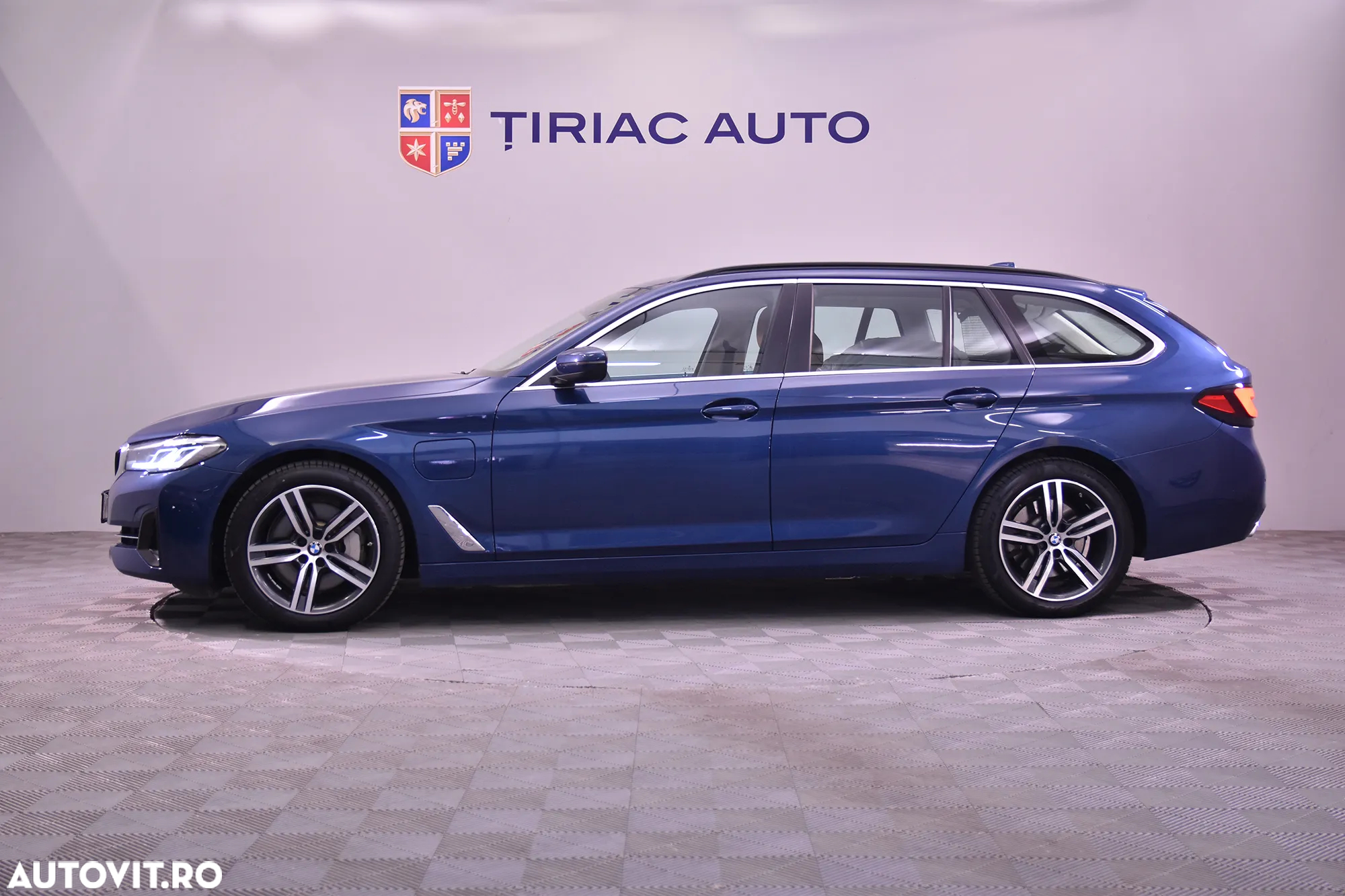 BMW Seria 5 530e xDrive AT PHEV - 2
