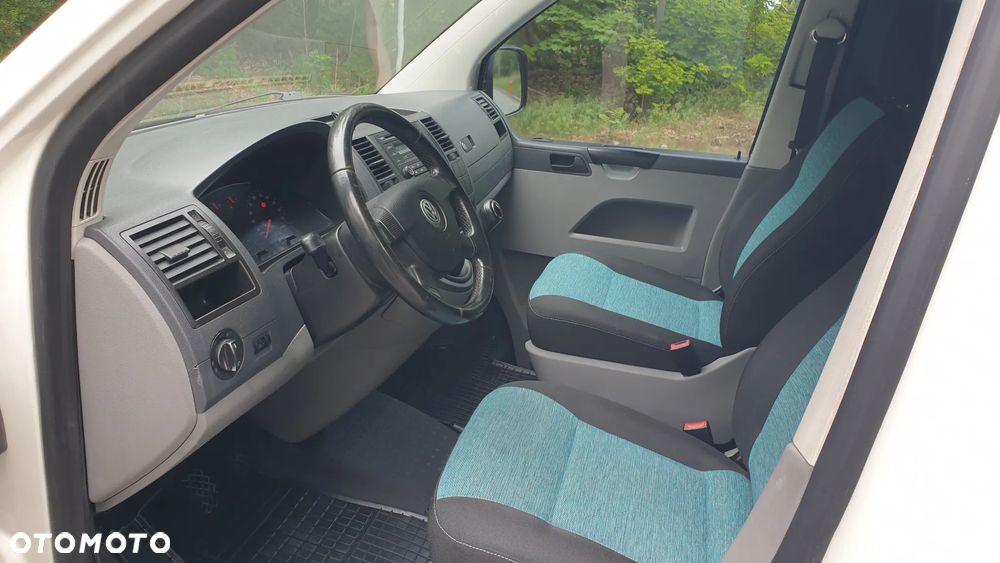 Volkswagen Transporter Caravelle Kurz (5.Si.) - 17
