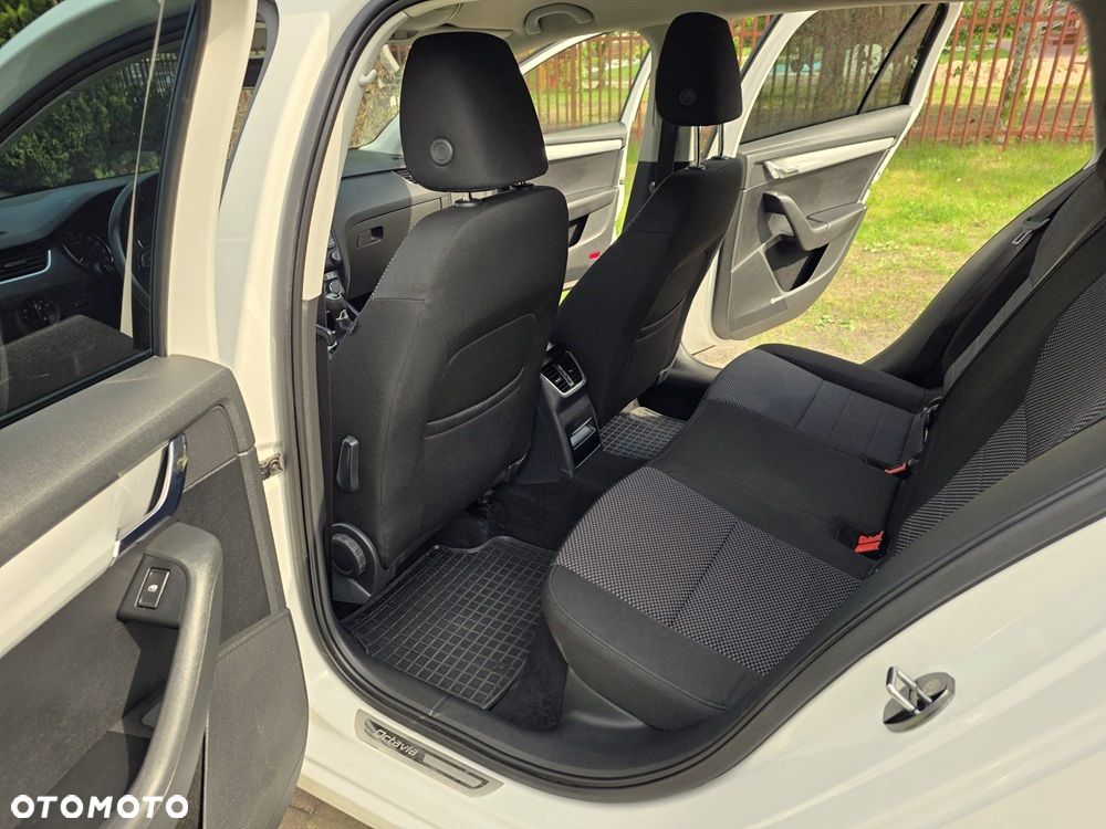 Skoda Octavia 1.6 TDI Active - 25