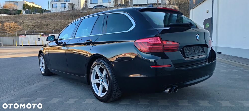 BMW Seria 5 525d Luxury Line - 8