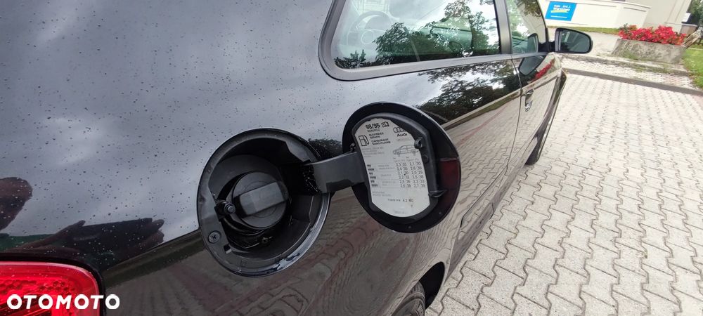 Audi A3 3-drzwiowe 2.0 FSI Ambition - 14