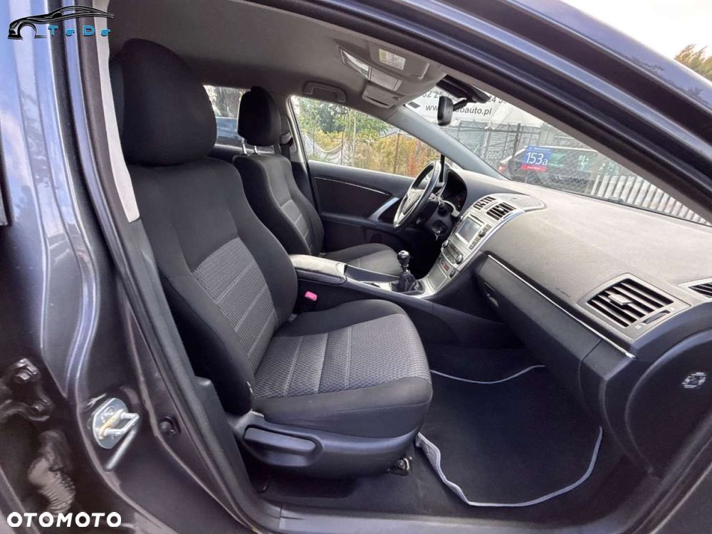Toyota Avensis 2.0 D-4D Premium - 29