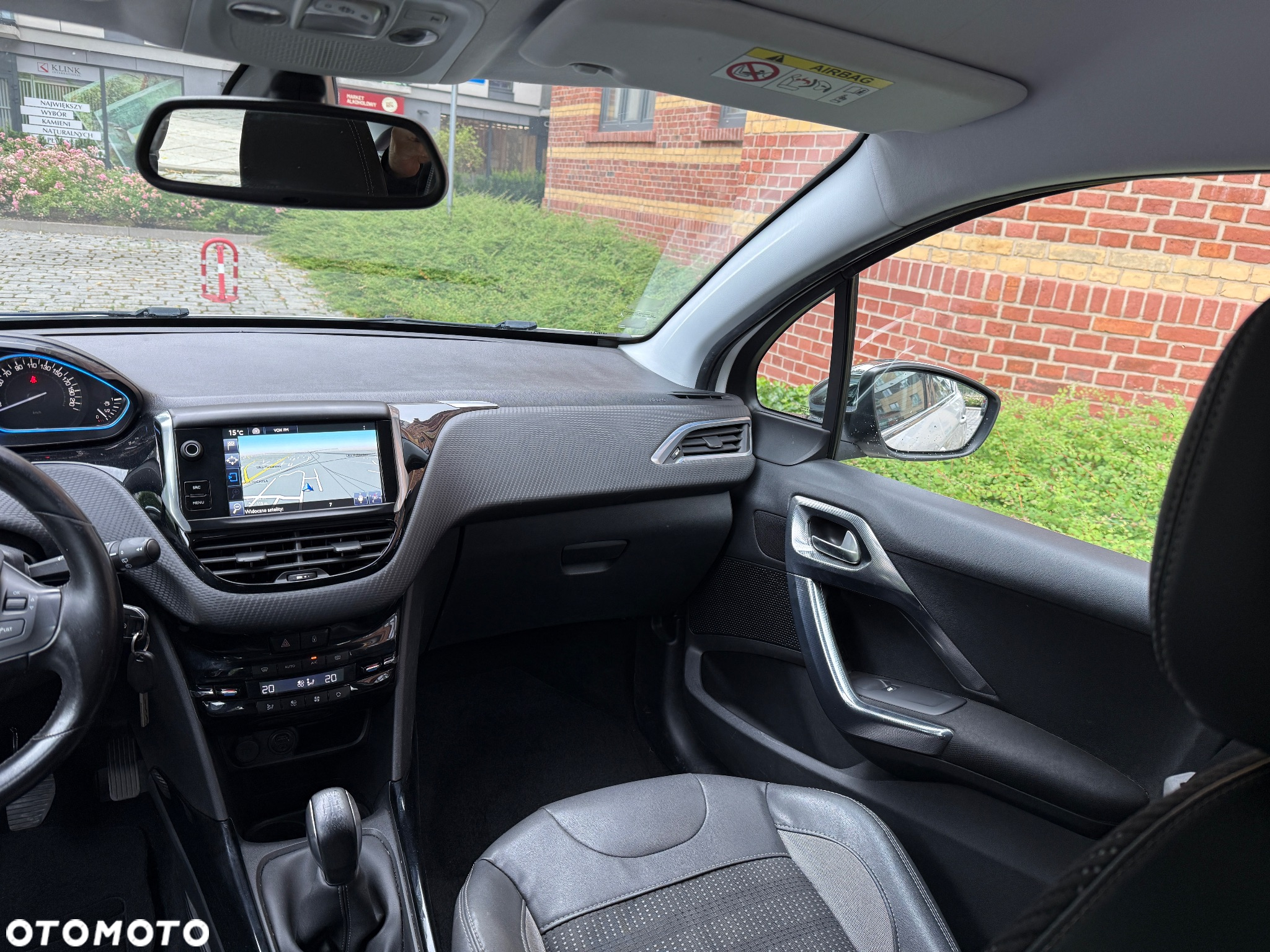 Peugeot 2008 1.6 BlueHDi Allure - 14