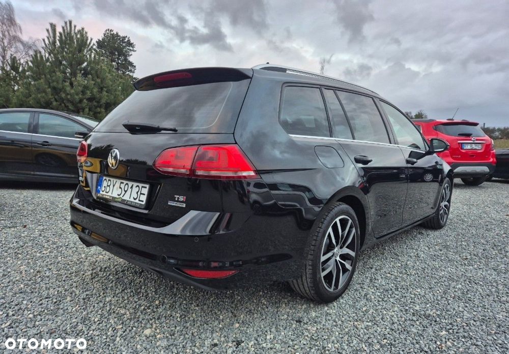 Volkswagen Golf - 4