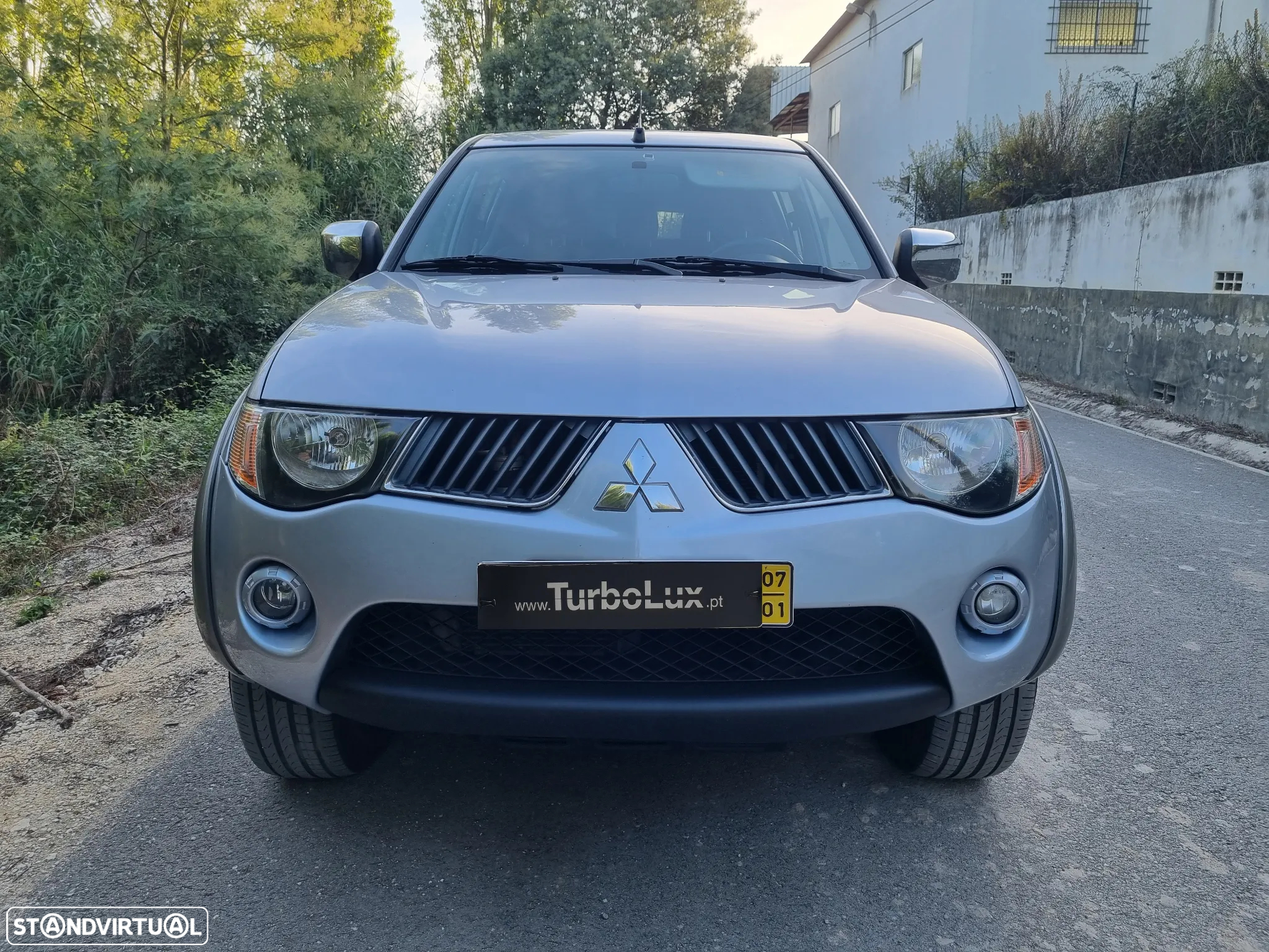 Mitsubishi L200 2.5 DI-D CD Invite+ AC/ABS 4WD - 3