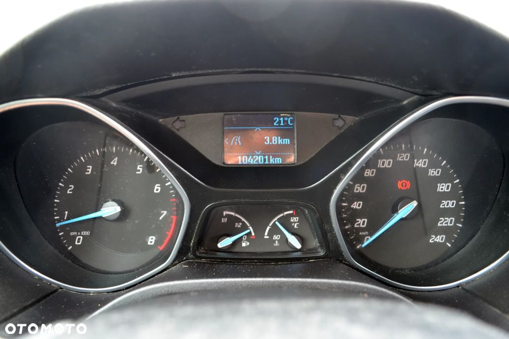 Ford Focus - 30