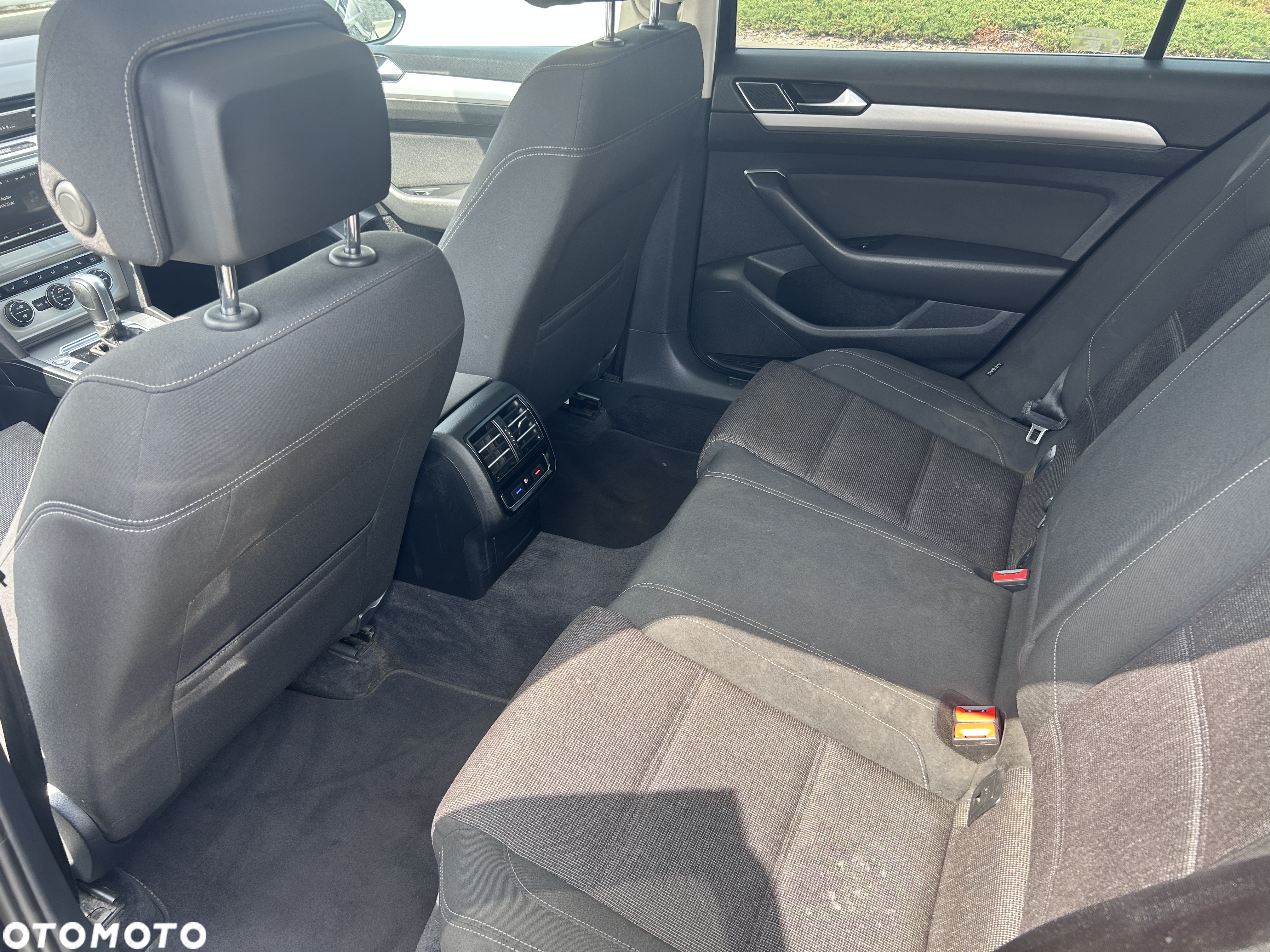 Volkswagen Passat 2.0 TDI BMT Comfortline DSG - 13