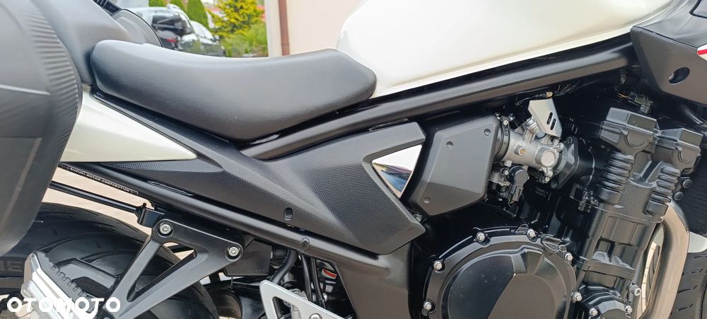 Suzuki Bandit - 27