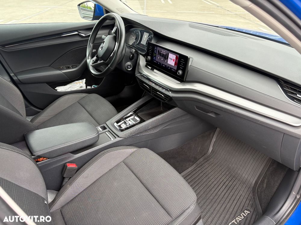 Skoda Octavia 2.0 TDI DSG Ambition - 3