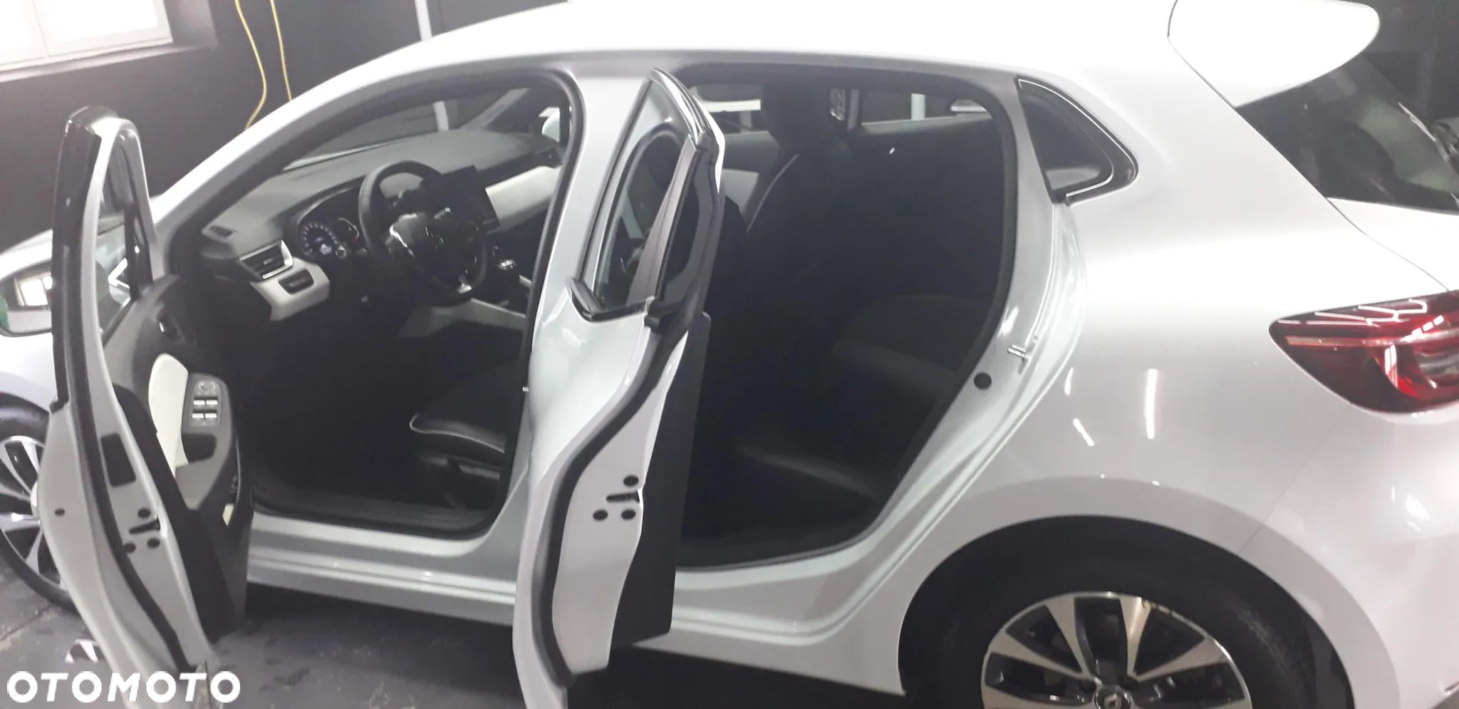 Renault Clio TCe 90 TECHNO - 5