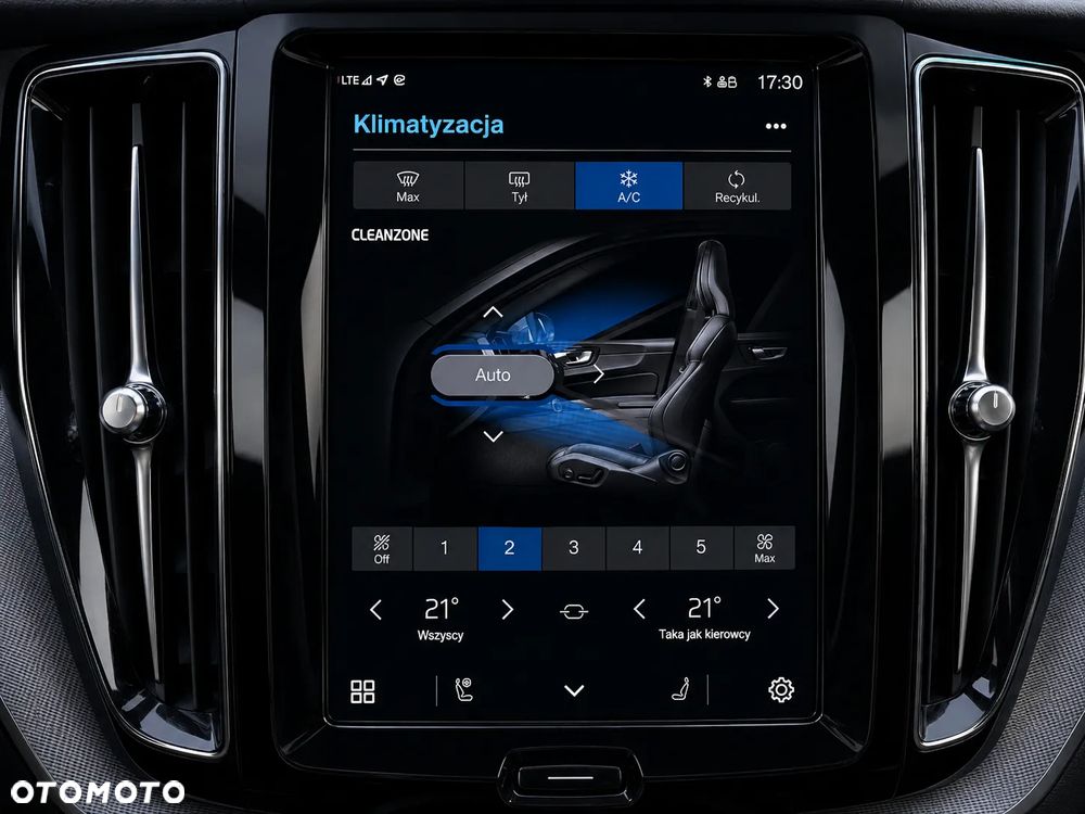Volvo XC 60 B4 D Ultimate Dark - 31