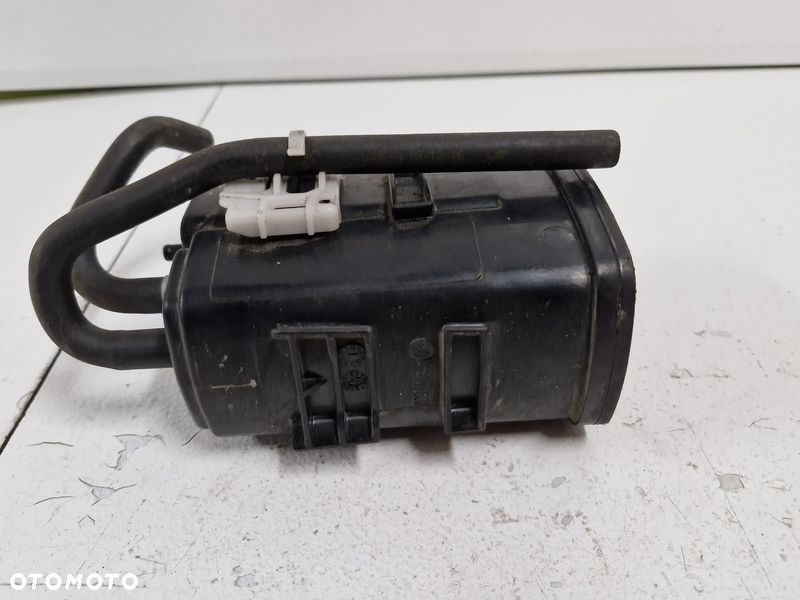 suzuki sx4 s-cross ii 2 1.4 t filtr paliwa węglowy 70384602 - 5