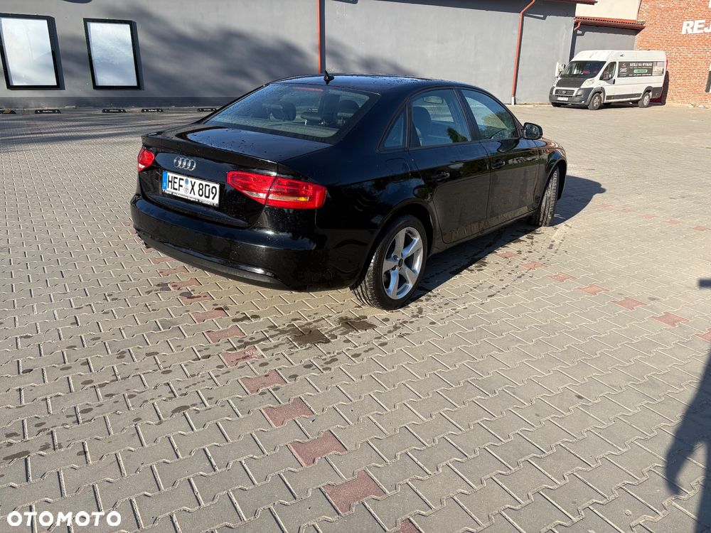 Audi A4 Limousine 2.0 TDI DPF clean diesel multitronic S line Sportpaket - 12