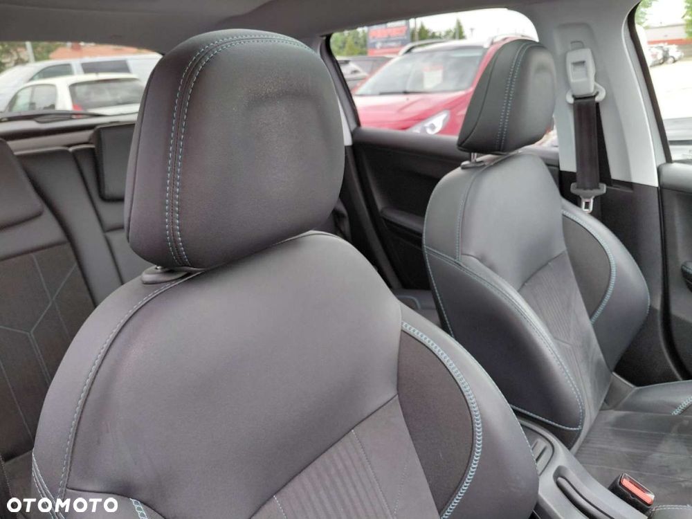 Peugeot 2008 - 18