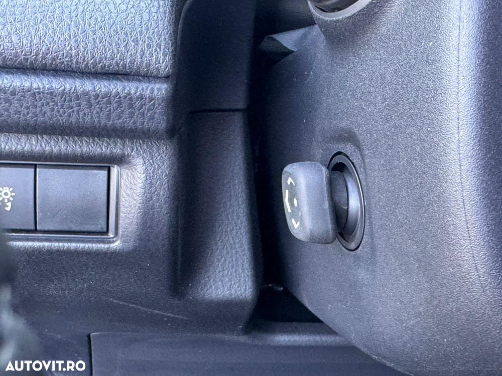 Toyota Camry 2.5 Exclusive - 20