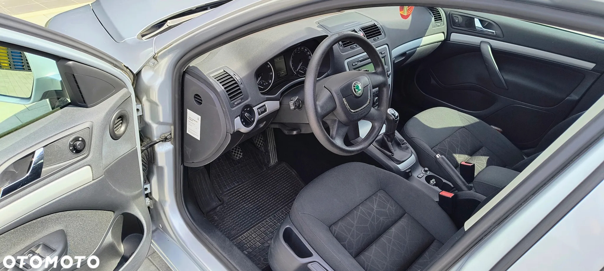 Skoda Octavia 1.6 Family Plus - 5