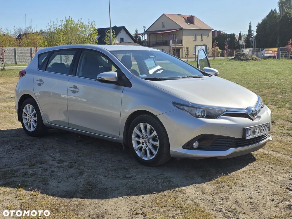 Toyota Auris 1.6 Classic Plus - 2