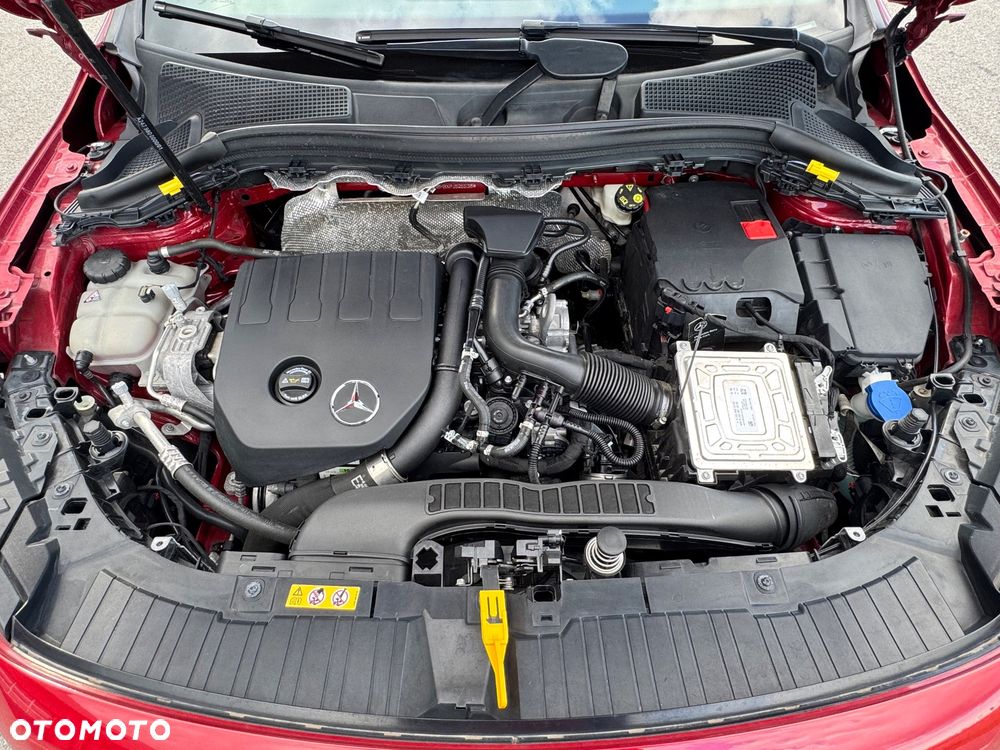 Mercedes-Benz GLA - 36