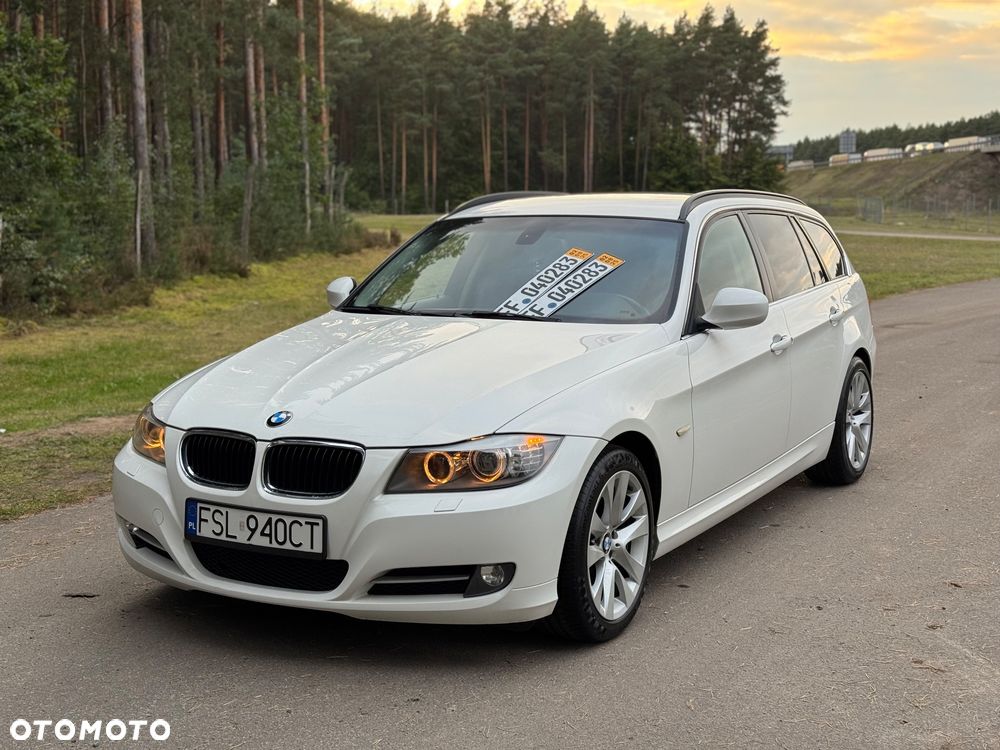 BMW Seria 3 318d DPF Touring Edition Sport - 2