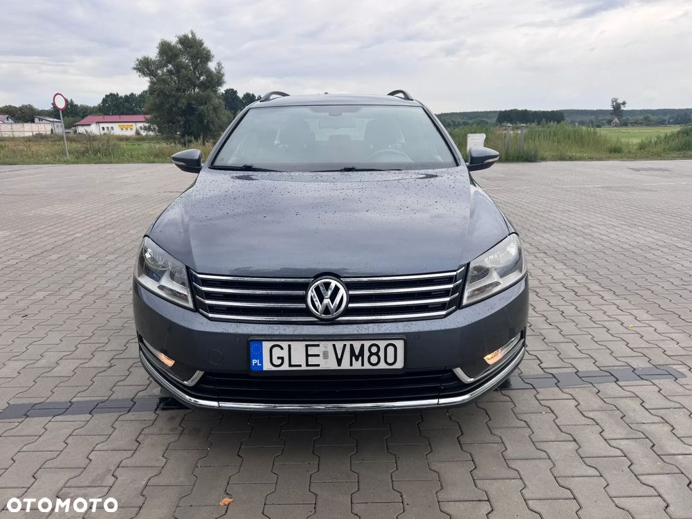 Volkswagen Passat - 2