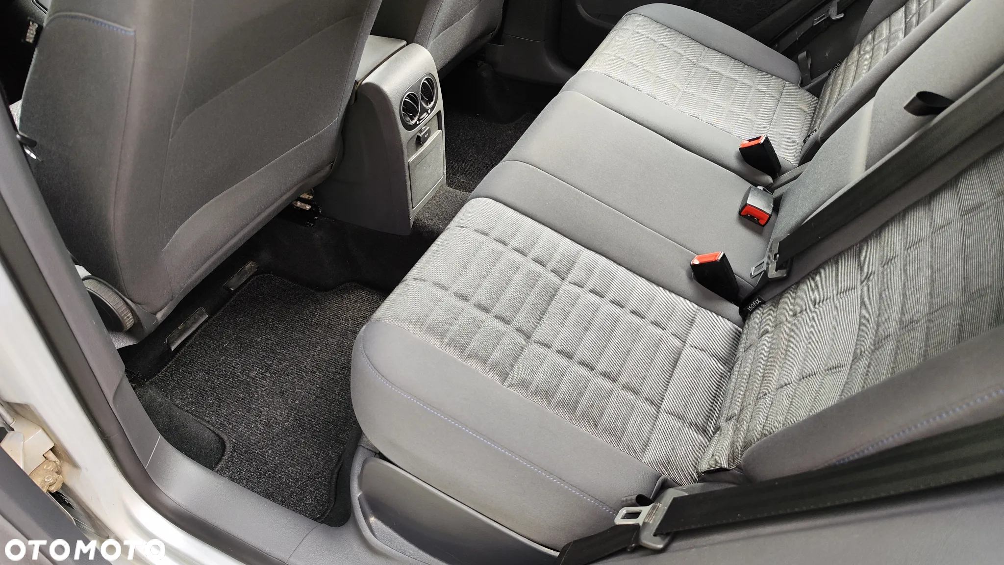 Volkswagen Golf Plus 1.6 Tour - 24