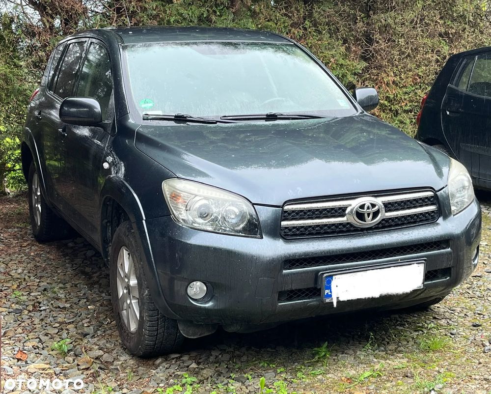 Toyota RAV4 2.2 D-4D X - 2