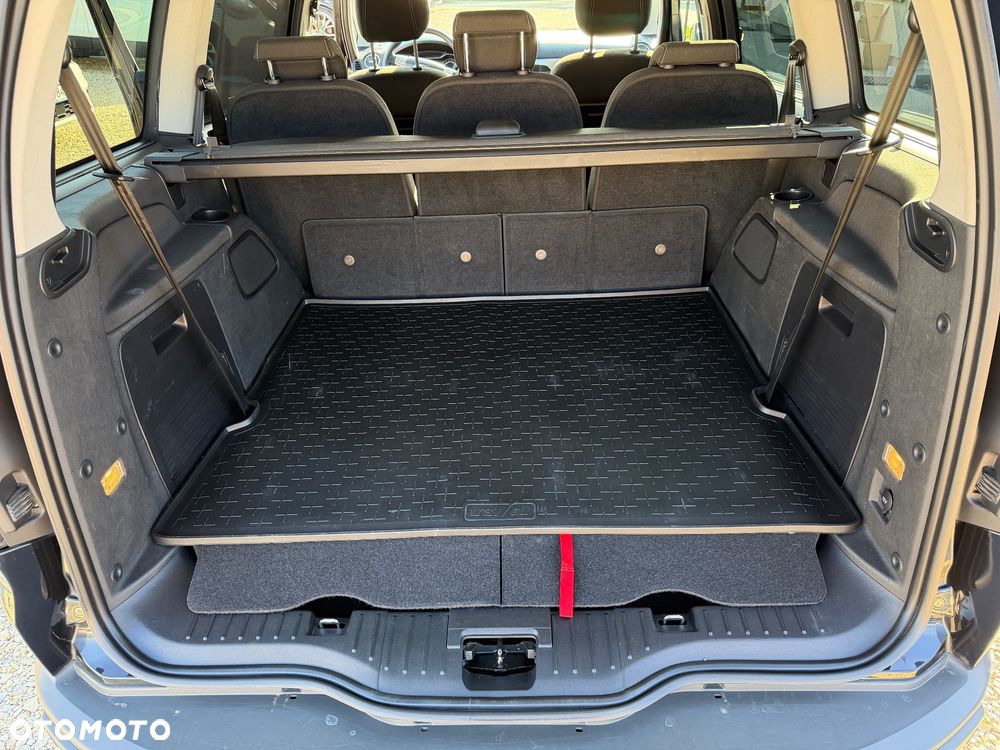 Ford Galaxy 2.0 TDCi Titanium MPS6 - 19