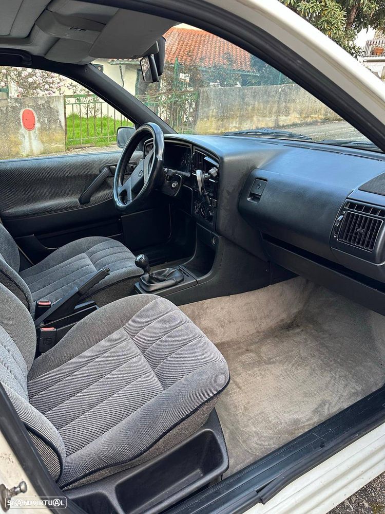 VW Passat 1.6 GL TD - 2