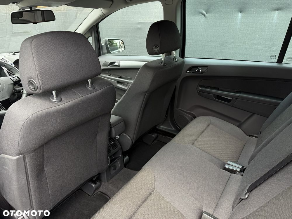 Opel Zafira 1.8 Innovation - 22