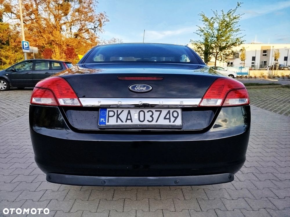 Ford Focus 2.0 16V Sport - 29
