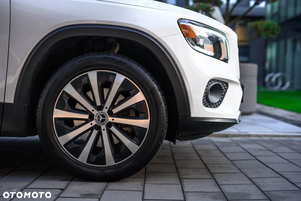 Mercedes-Benz GLB 250 Progressive 8G-DCT - 16