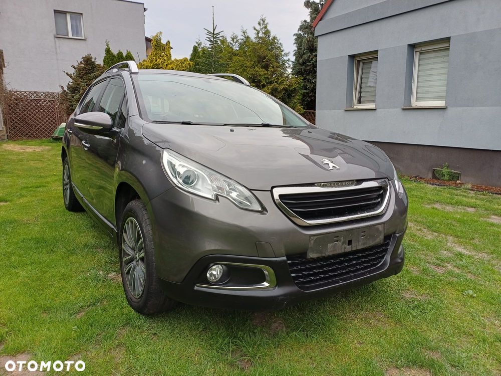 Peugeot 2008 PureTech 110 Style - 2