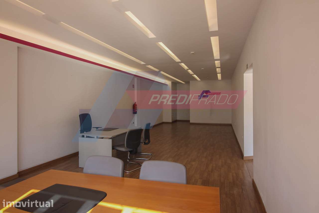 Loja para arrendamento no centro da Vila de Prado! - Grande imagem: 5/5