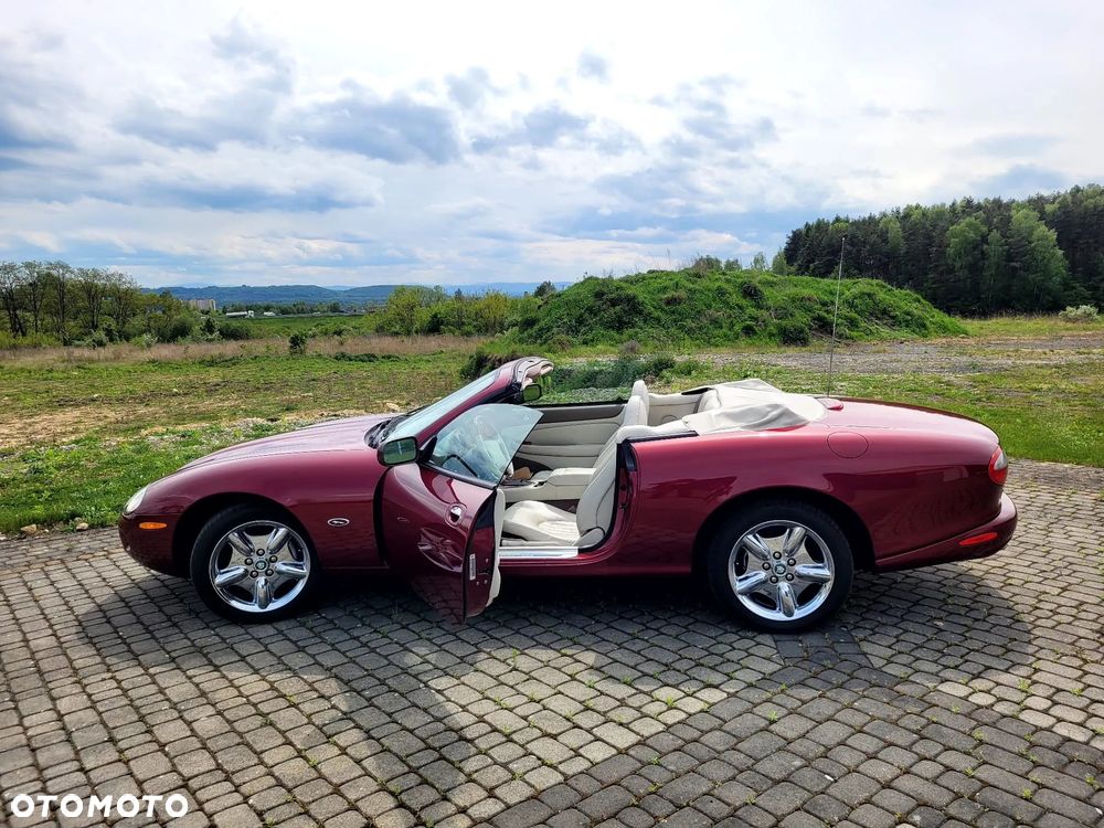 Jaguar XK - 2
