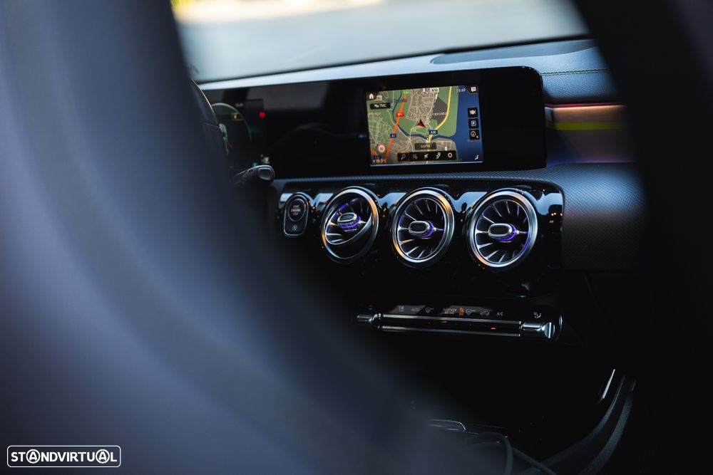 Mercedes-Benz A 180 7G-DCT Edition AMG Line - 15