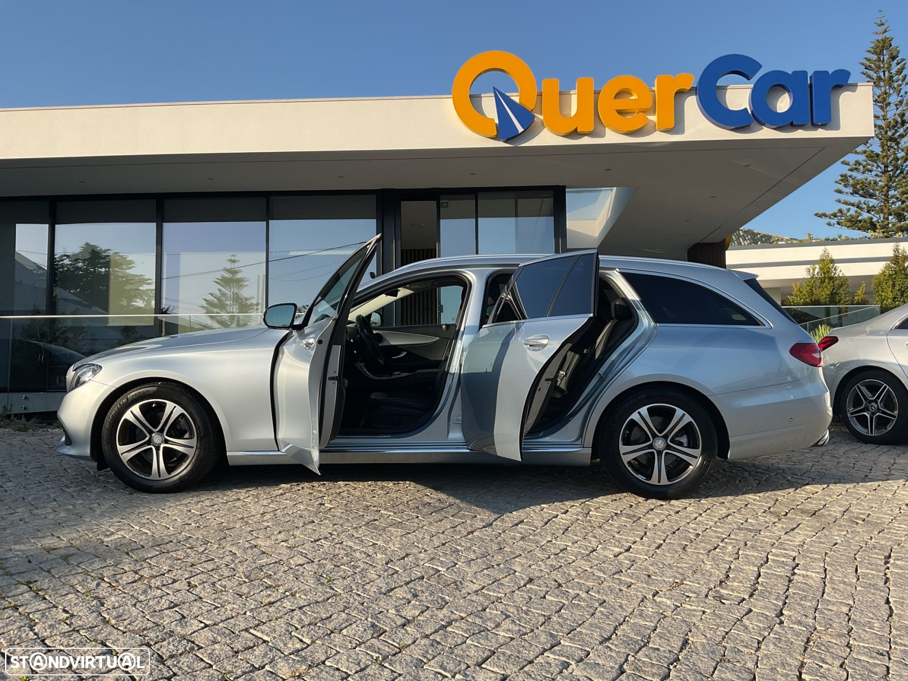 Mercedes-Benz E 220 BlueTEC Avantgarde Auto. - 8