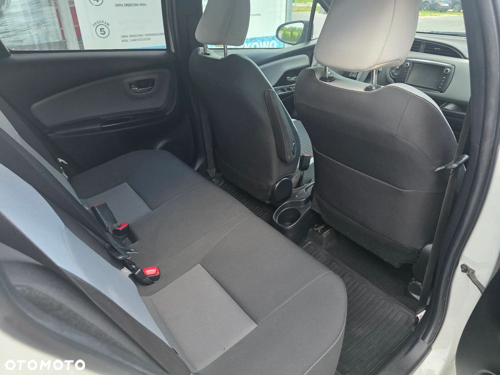 Toyota Yaris 1.33 Selection Platinum - 10