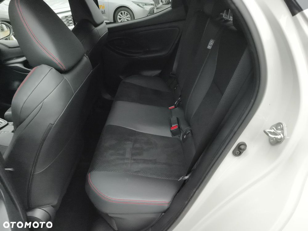 Toyota Yaris - 14
