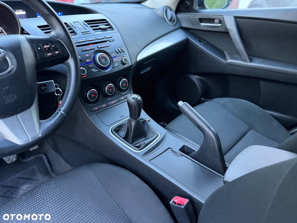 Mazda 3 - 13