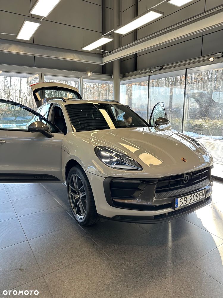 Porsche Macan T - 2