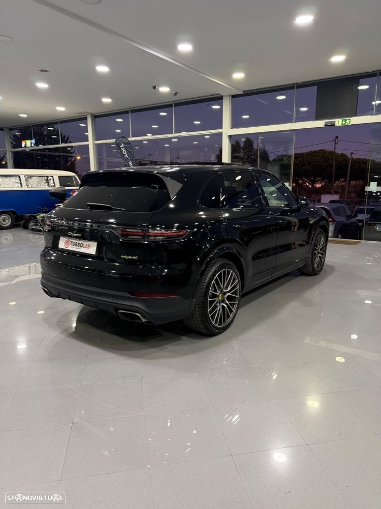 Porsche Cayenne - 5