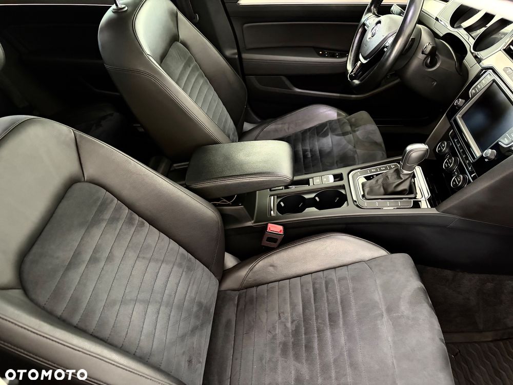 Volkswagen Passat 2.0 TDI BMT Highline DSG - 11