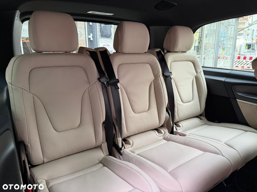 Mercedes-Benz Klasa V 300 d Extralang 9G-TRONIC Edition - 20