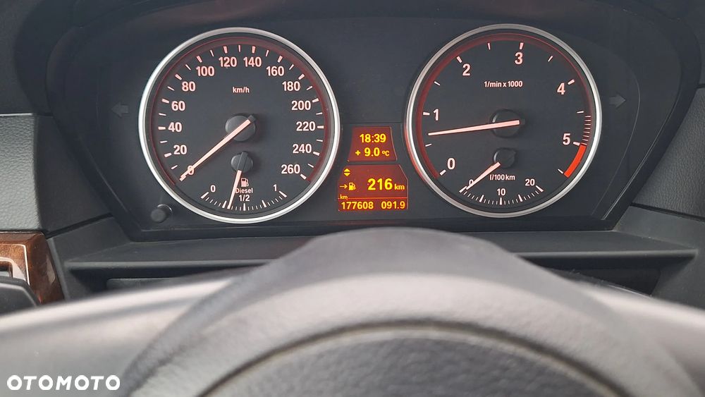 BMW Seria 5 530d Edition Sport - 17