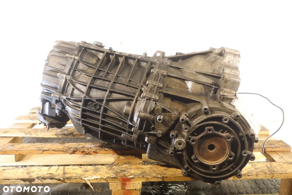 SKRZYNIA BIEGÓW AUTOMAT  AUDI A5 I 2.0TDI MMV - 4