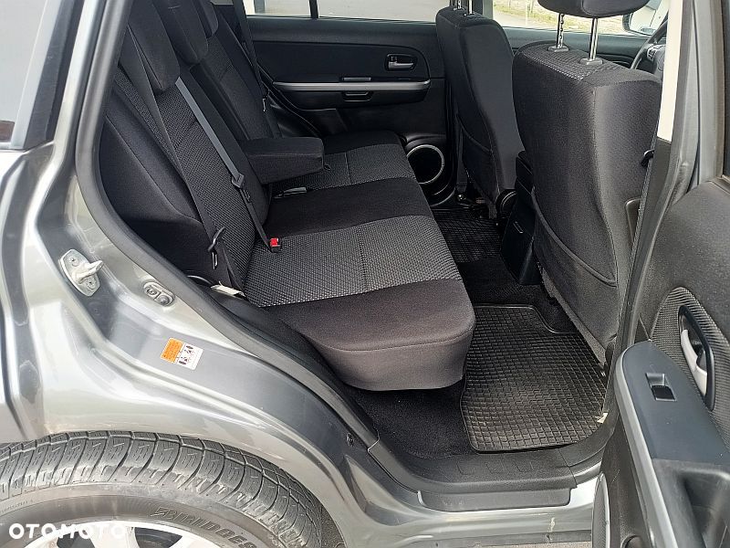 Suzuki Grand Vitara 2.0 TD - 19
