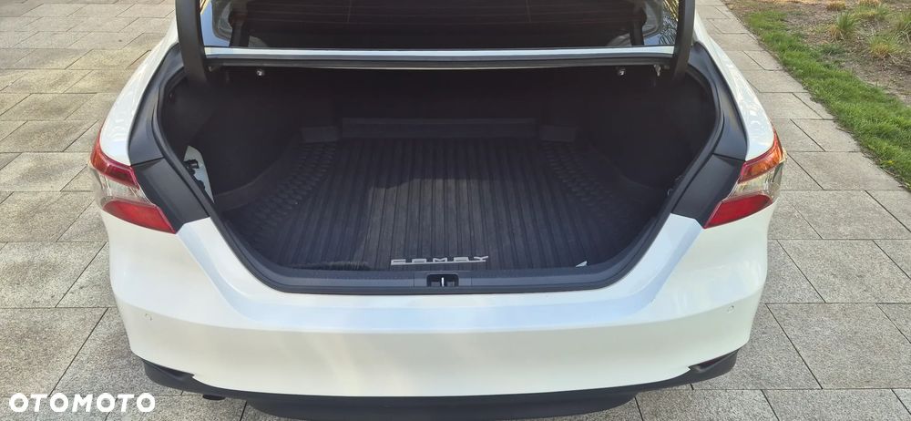 Toyota Camry 2.5 Hybrid Comfort CVT - 7