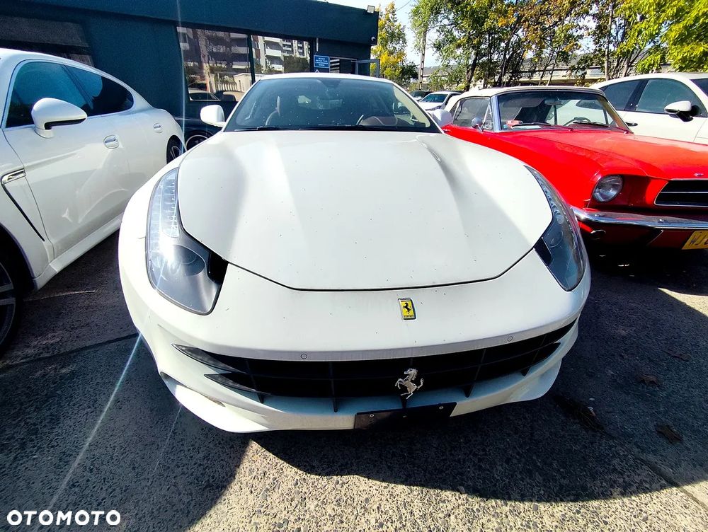Ferrari FF Standard - 4