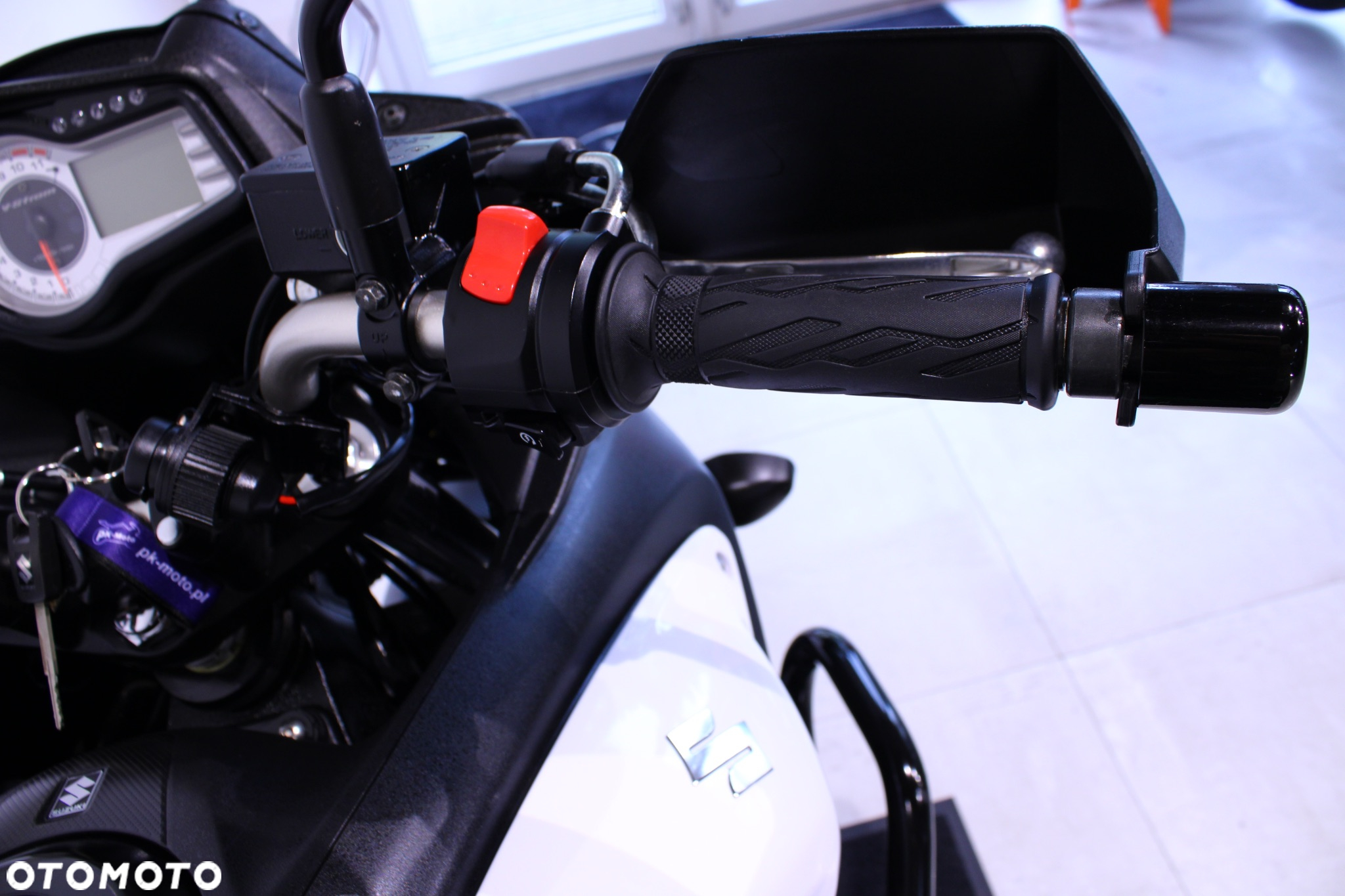 Suzuki DL - 9